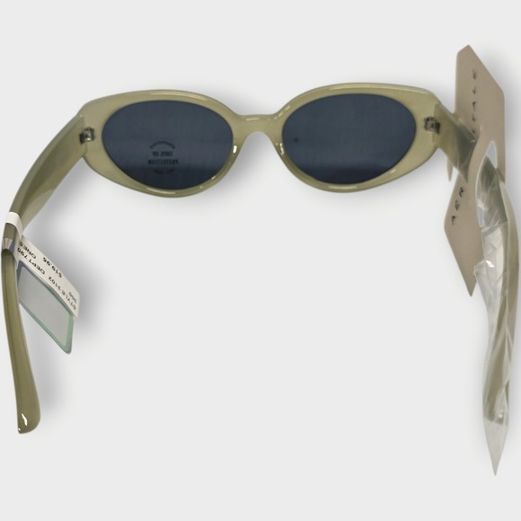 Aéropostale Women's Oval OVERSIZED Sunglasses – Cucumber Green – New With Tags - Picture 2 of 4
